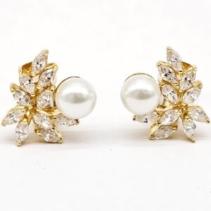 Vintage KJL Signed Kenneth Jay Lane Clear Rhinestone Cluster Pearl Clip Earrings